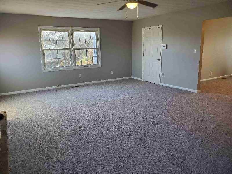 326 N Norton St - Photo 3 of 12