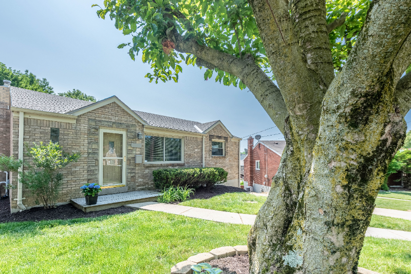 1741 Chessland Pl - Photo 2 of 20