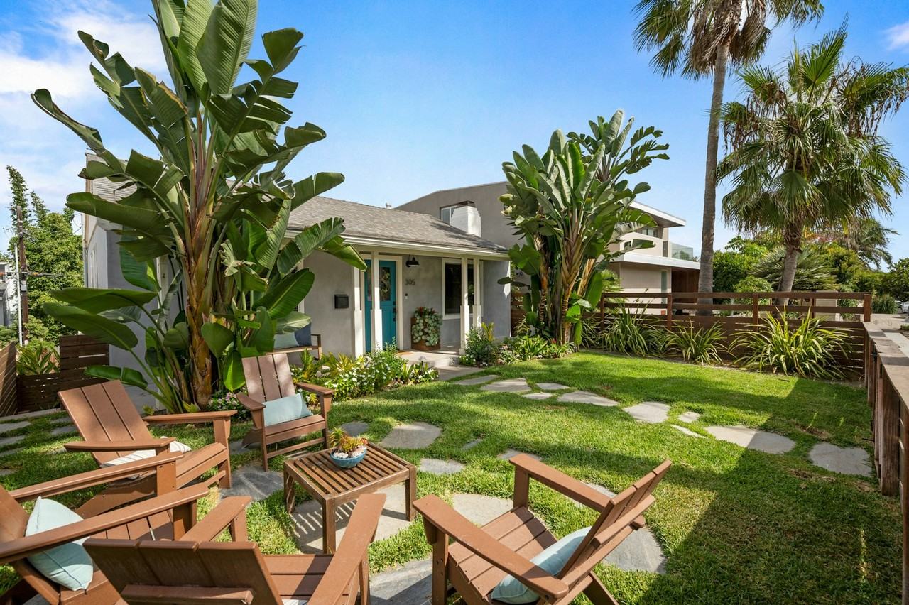 305 Neptune Avenue - Photo 4 of 50