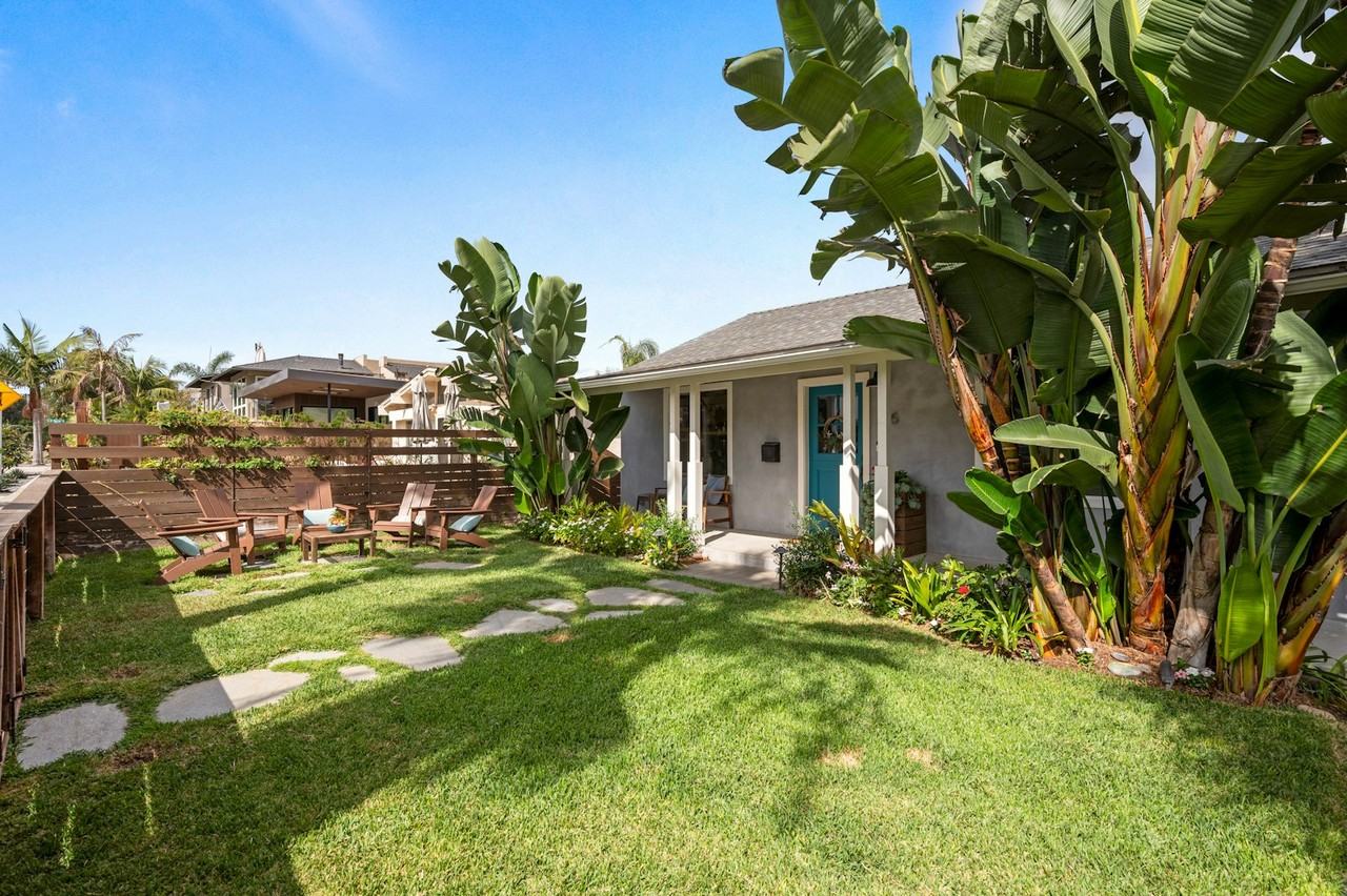 305 Neptune Avenue - Photo 7 of 50