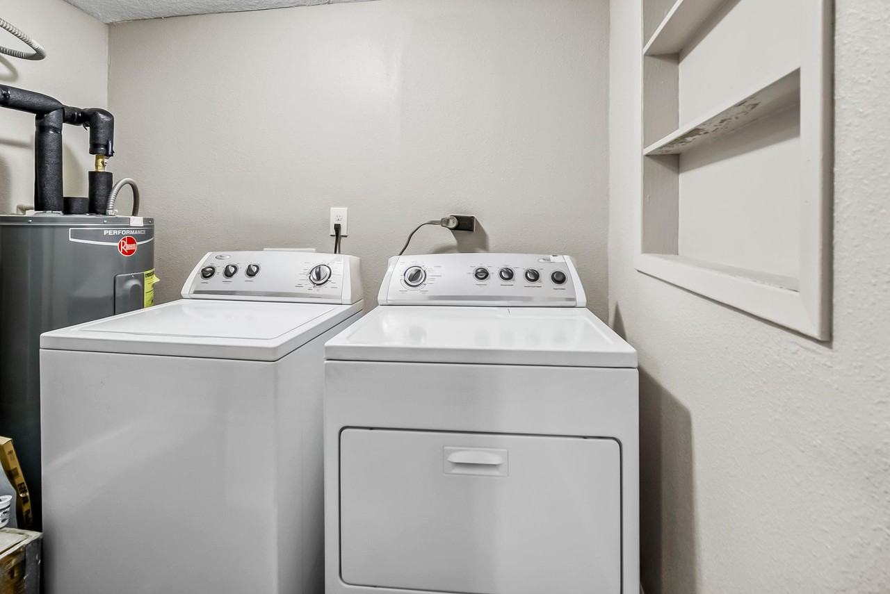 Ramona Boulevard - Photo 2 of 18