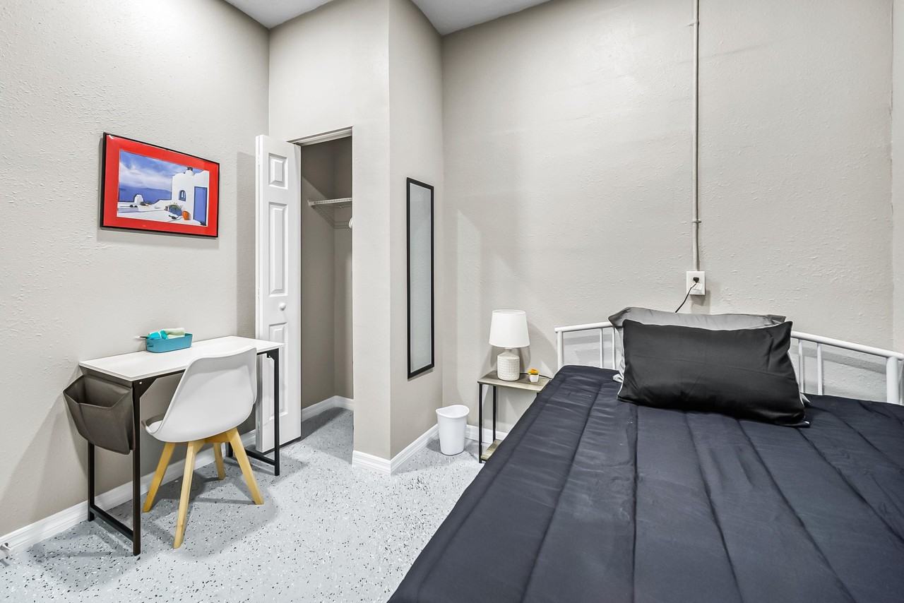 Ramona Boulevard - Photo 5 of 18