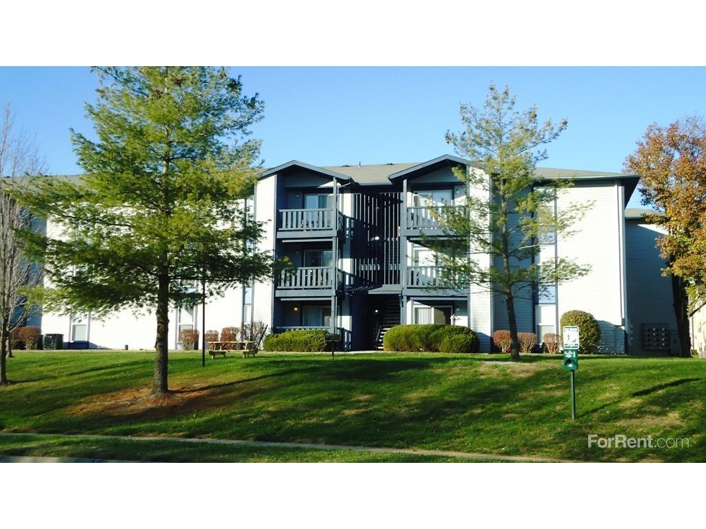 The Belmont Apartments 900 NW 79th Terrace, Kansas City, MO 64118