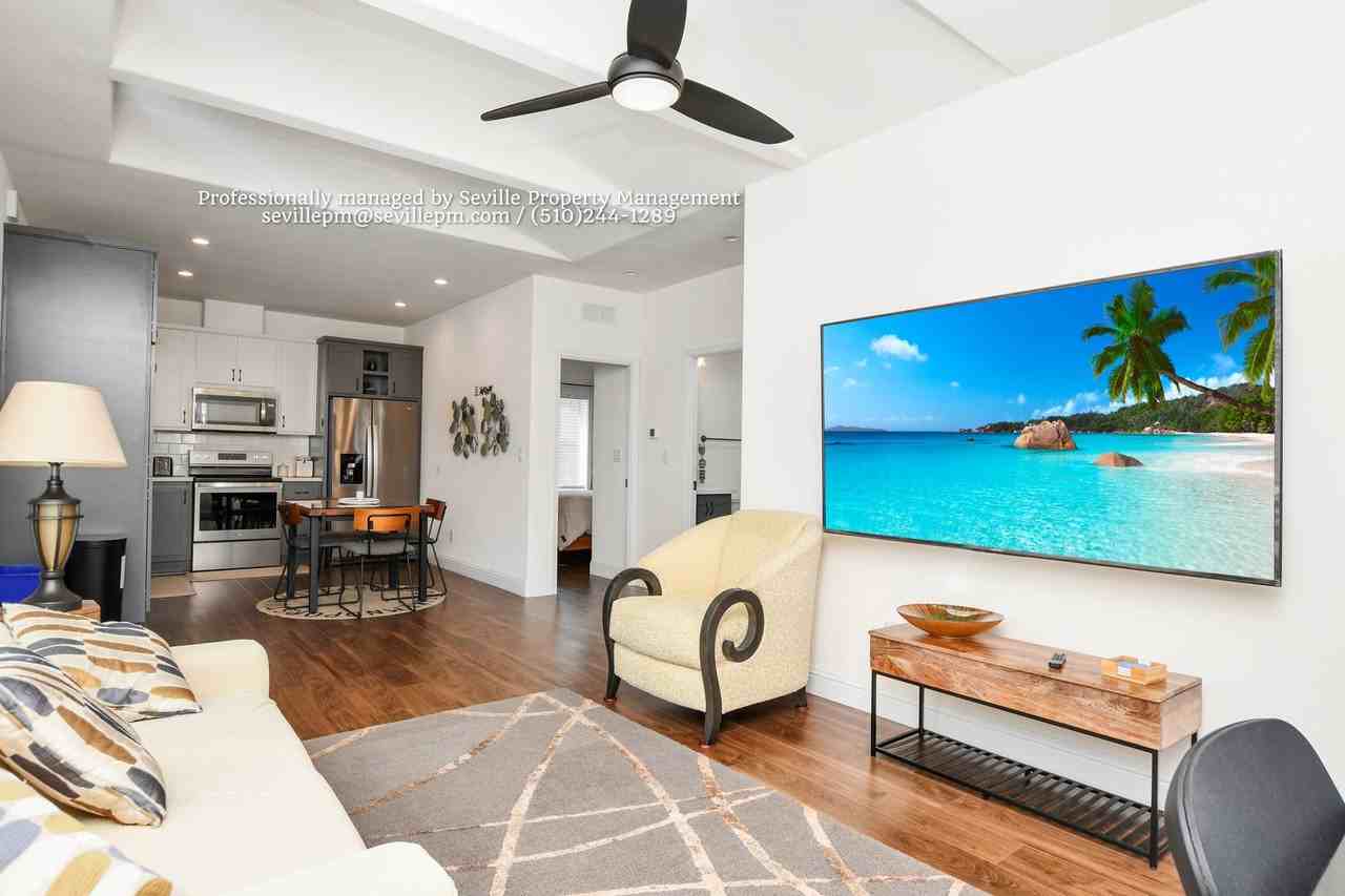 6431 Salem St - Photo 5 of 18