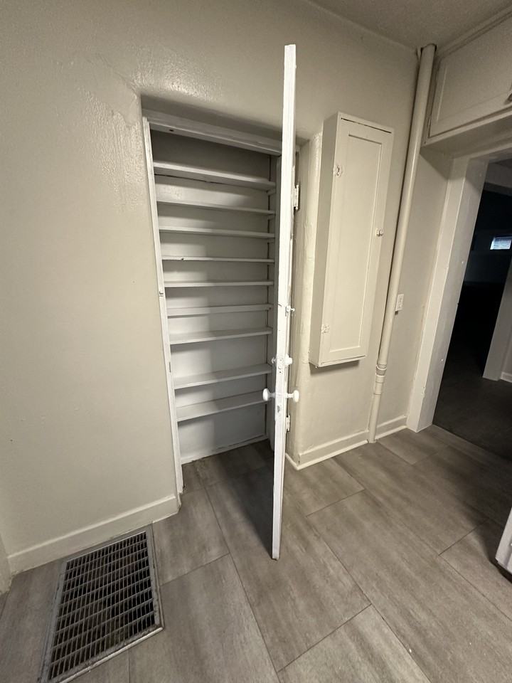 119 Princeton Dr Se - Photo 5 of 50