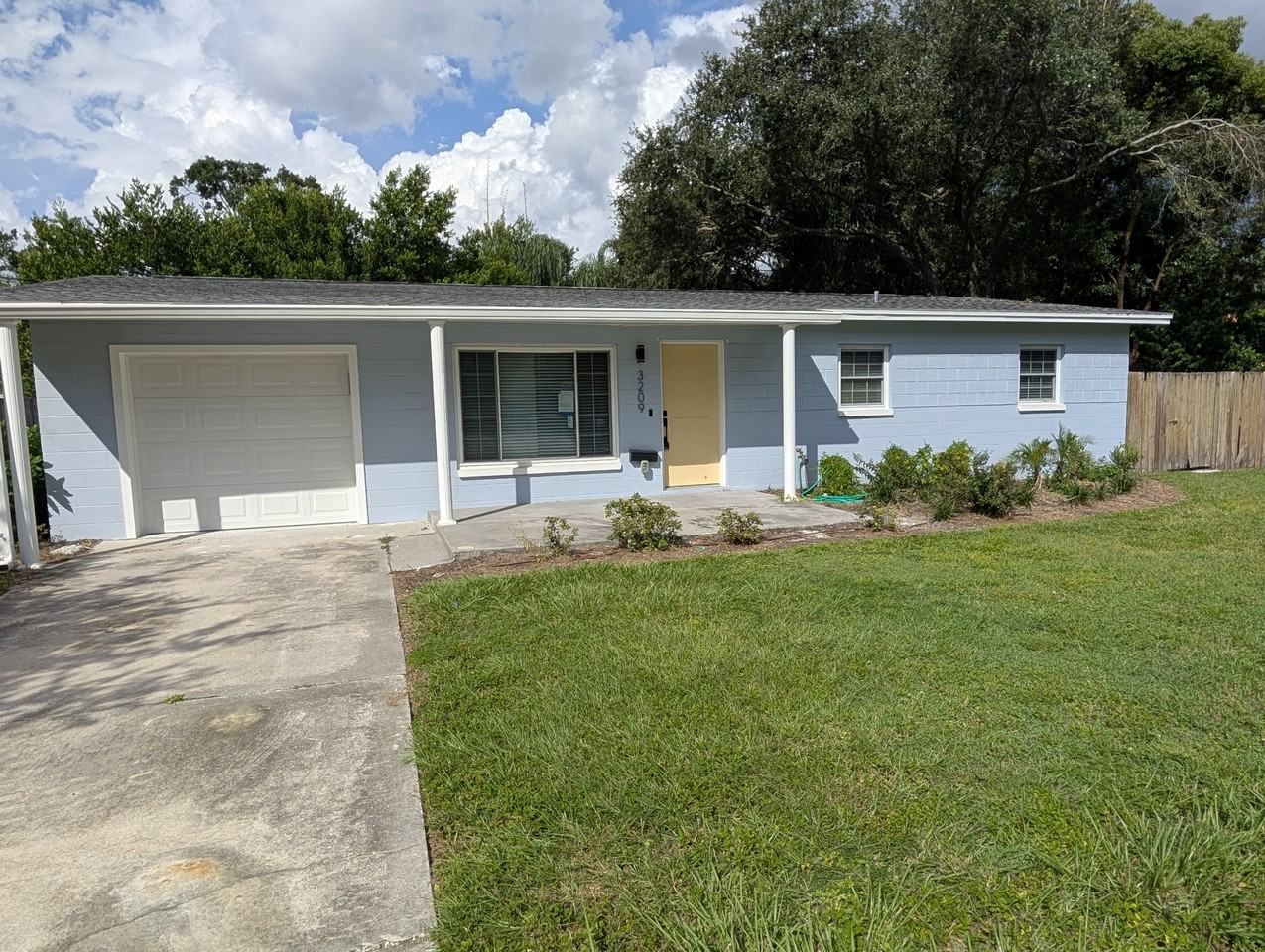 3209 W Leila Ave - Photo 2 of 18