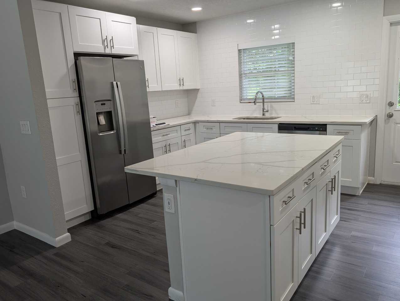 3209 W Leila Ave - Photo 6 of 18