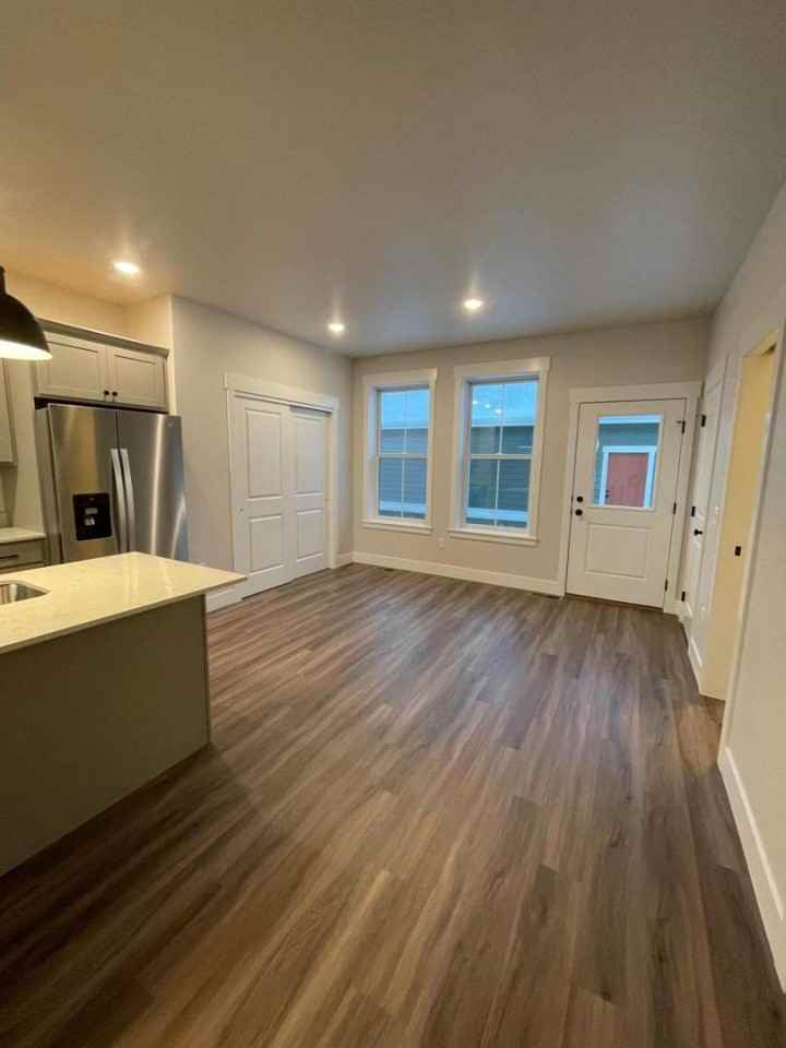 1675 St George Blvd - Photo 7 of 11