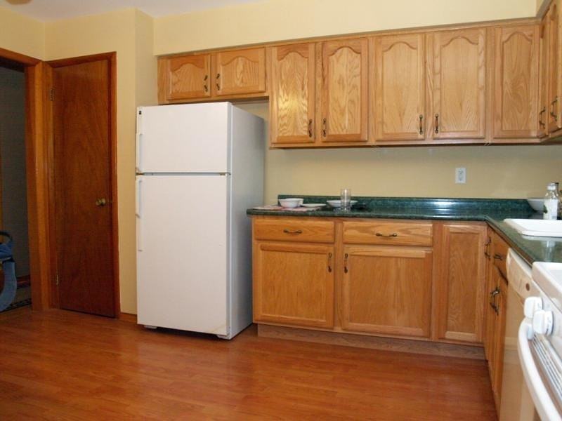 84 James Ave - Photo 3 of 5