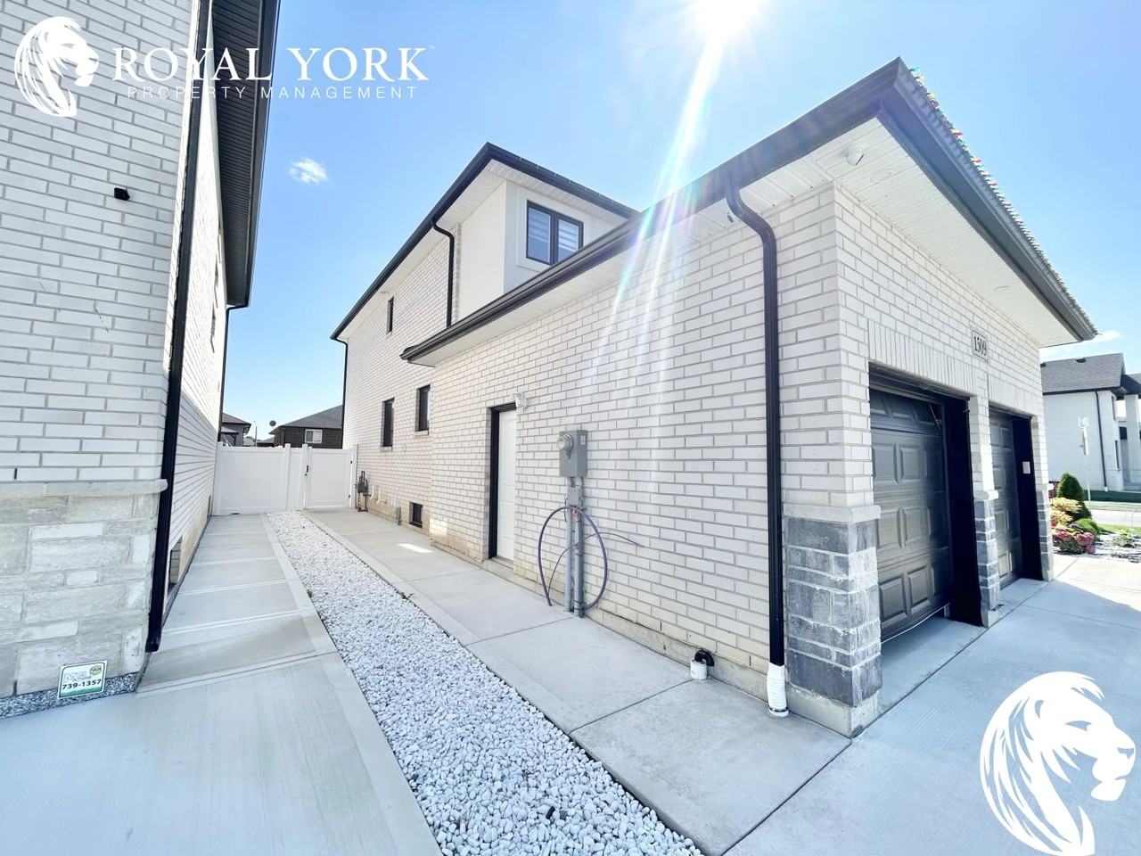 2-1509 Rockport Street, Windsor, Ontario N9G 0B6 - Photo 3 of 27