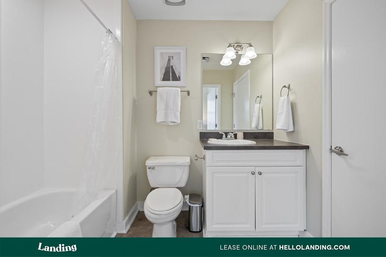 211 Union St - Photo 2 of 50