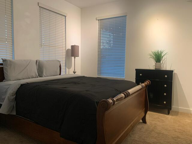 10833 S Lake Run Rd - Photo 3 of 32