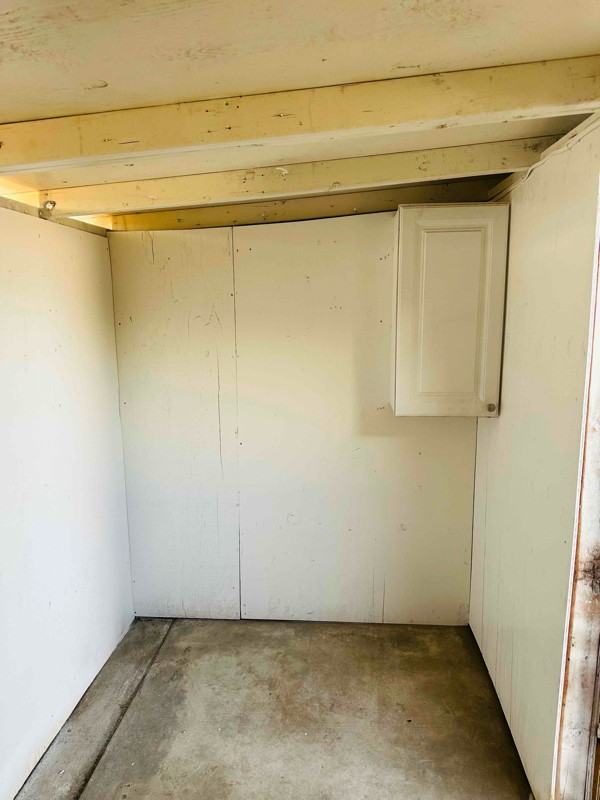 357 E Putnam Ave #B - Photo 6 of 28