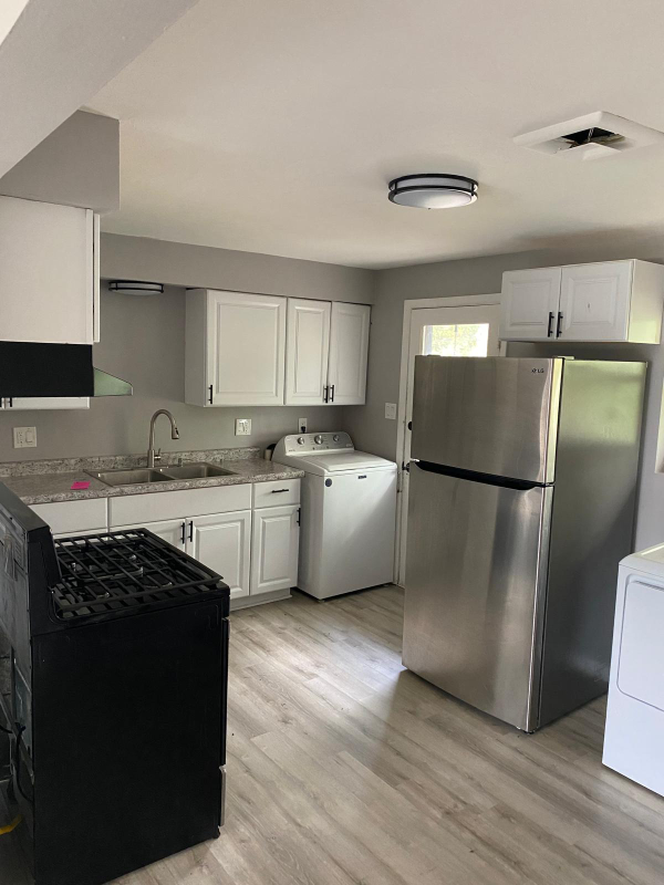 1502 Parkade Blvd #102 - Photo 2 of 11