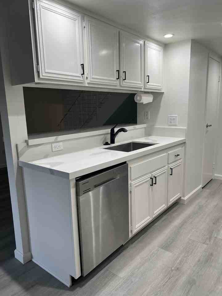 4633 Via Vista Cir #30 - Photo 2 of 10