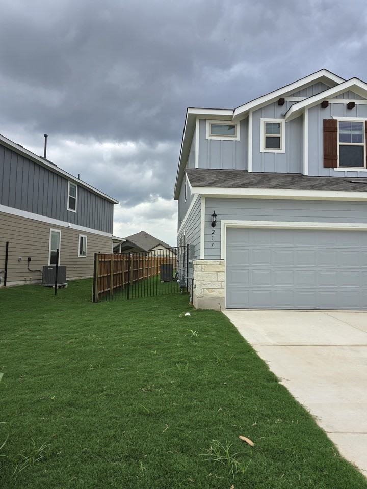 217 Redonda Dr #NA - Photo 2 of 25