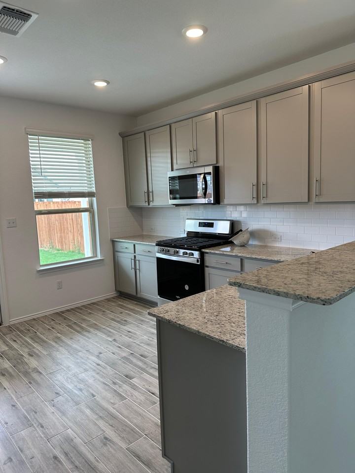 217 Redonda Dr #NA - Photo 3 of 25