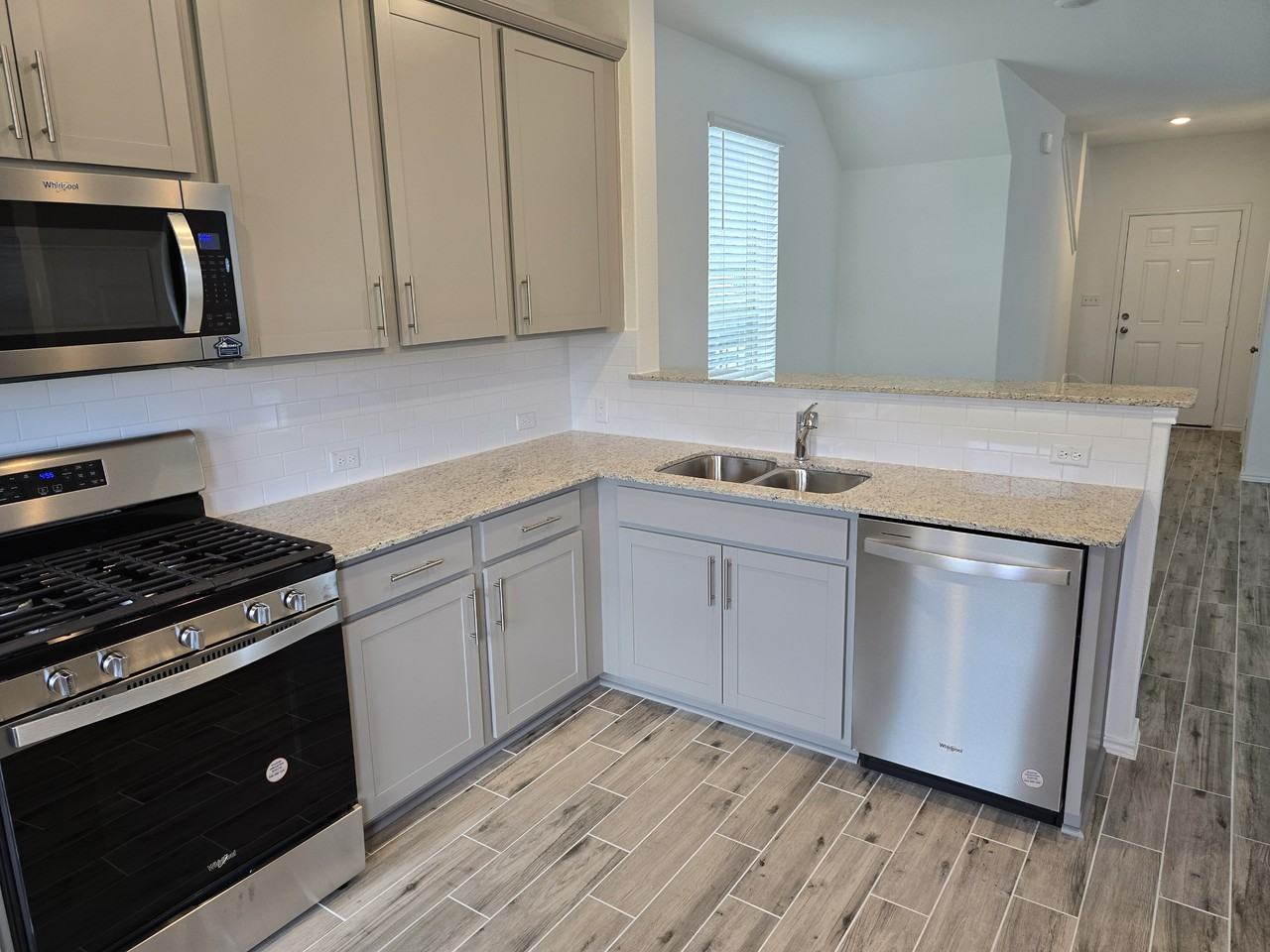 217 Redonda Dr #NA - Photo 4 of 25