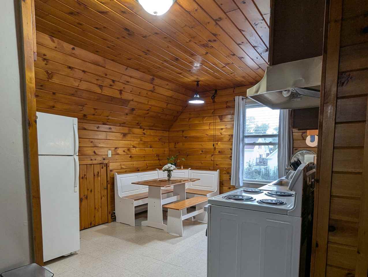 14 School St #C - Photo 3 of 7