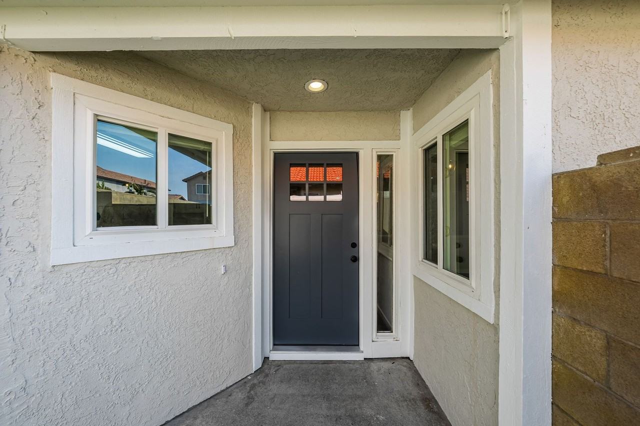 7254 Stoney Creek Dr - Photo 5 of 41