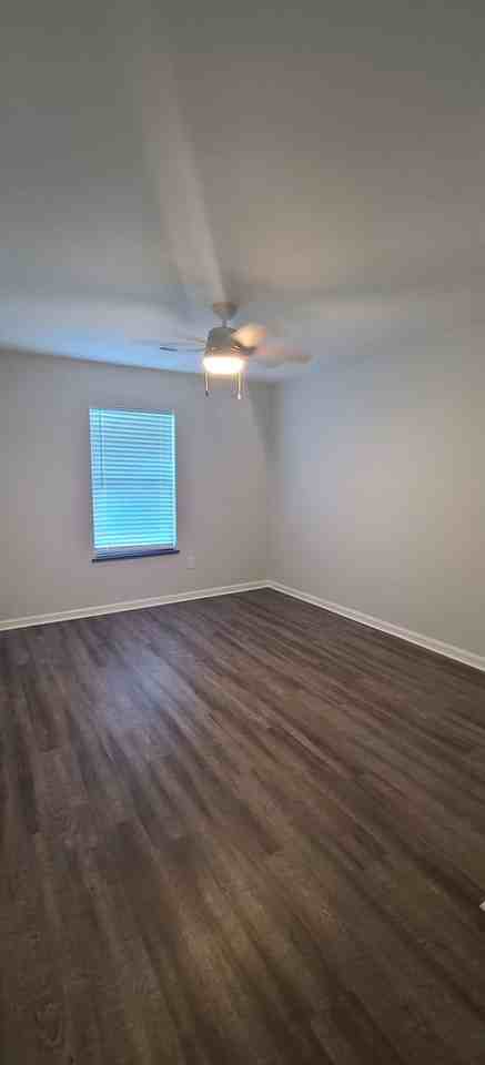 104 Coachman Ln - Photo 3 of 11