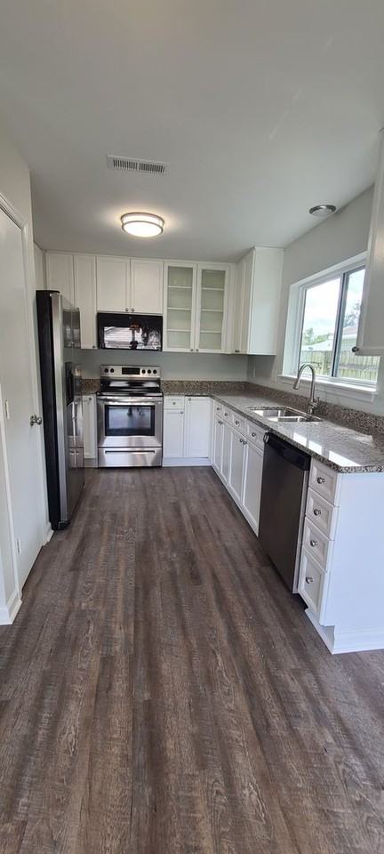 104 Coachman Ln - Photo 6 of 11