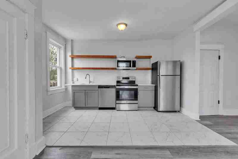 3221 The Alameda #2 - Photo 2 of 13