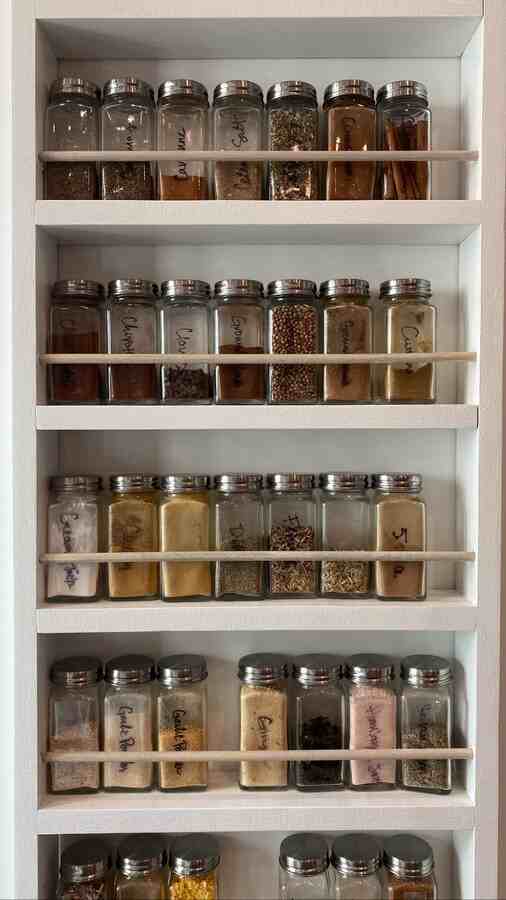 915 Spencer Ave #915 - Photo 3 of 30