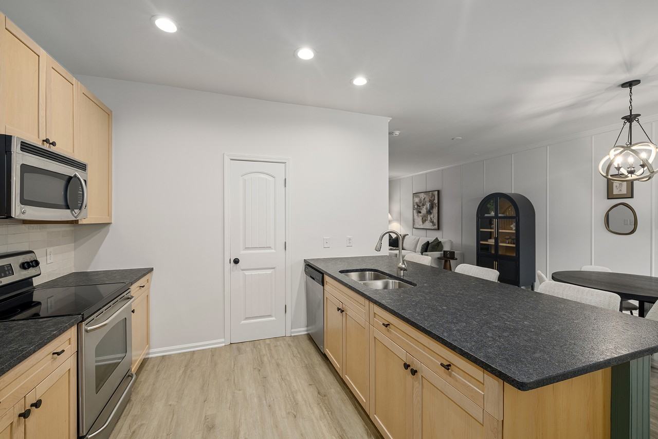 1123 Central Park Cir #1123 - Photo 6 of 26