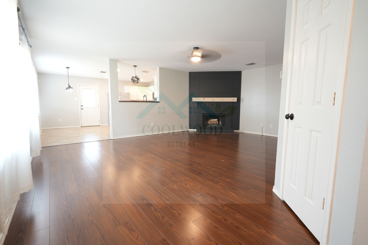 3049 Coolwood Ln #NA - Photo 2 of 25