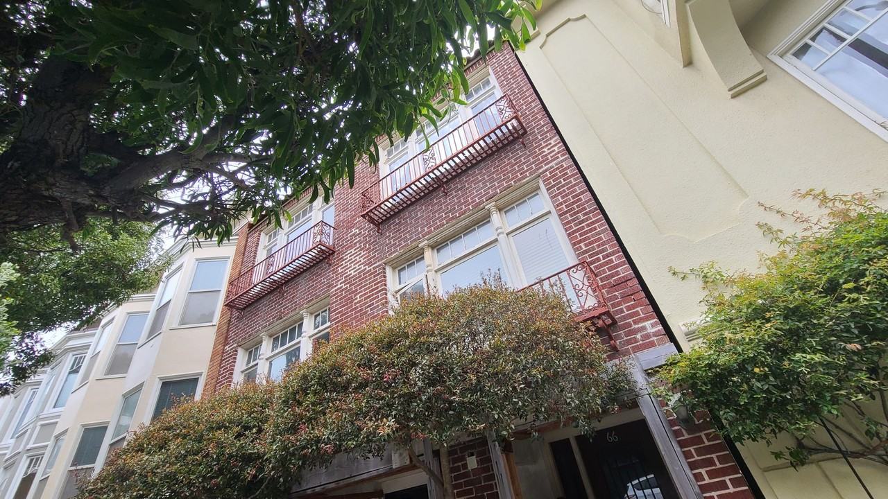 66 Retiro Way - Photo 3 of 12