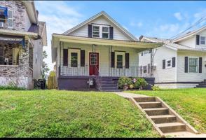 featured image of 2146 W Gaulbert Ave