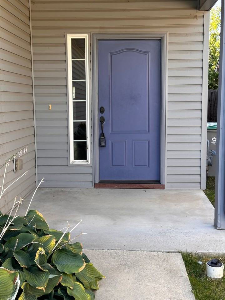 2115 S Dorothy Ave - Photo 4 of 31