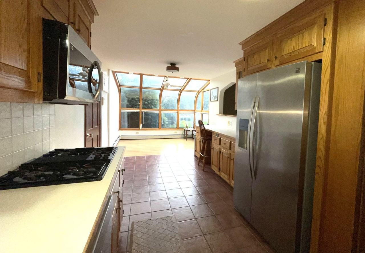 6 Independence Dr - Photo 3 of 25