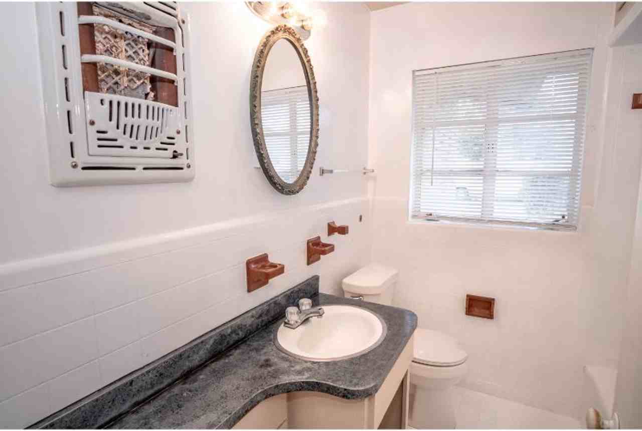 406 Como St - Photo 6 of 17