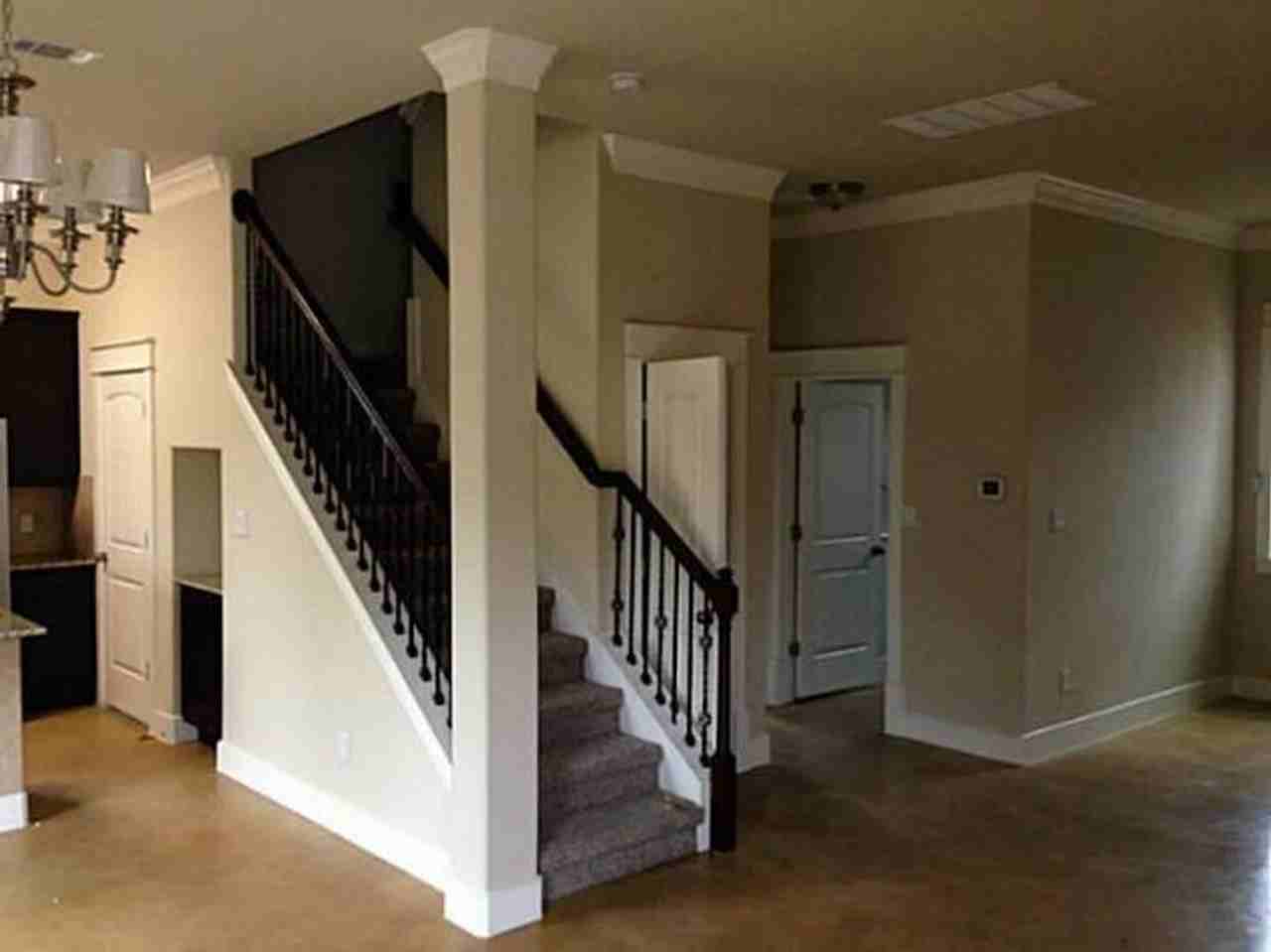 4420 4420 Red River - Entire Property - Photo 3 of 9