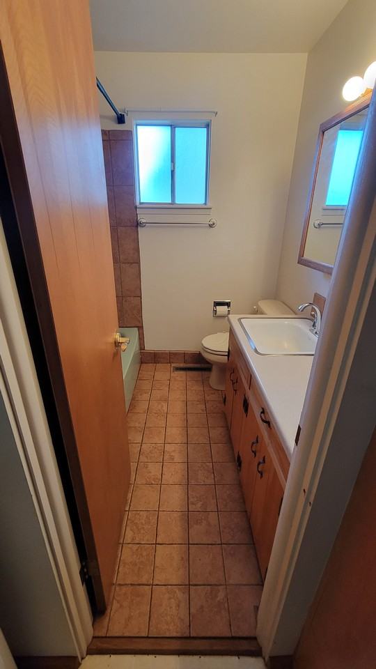 1160 Phelps Circle #NA - Photo 2 of 7