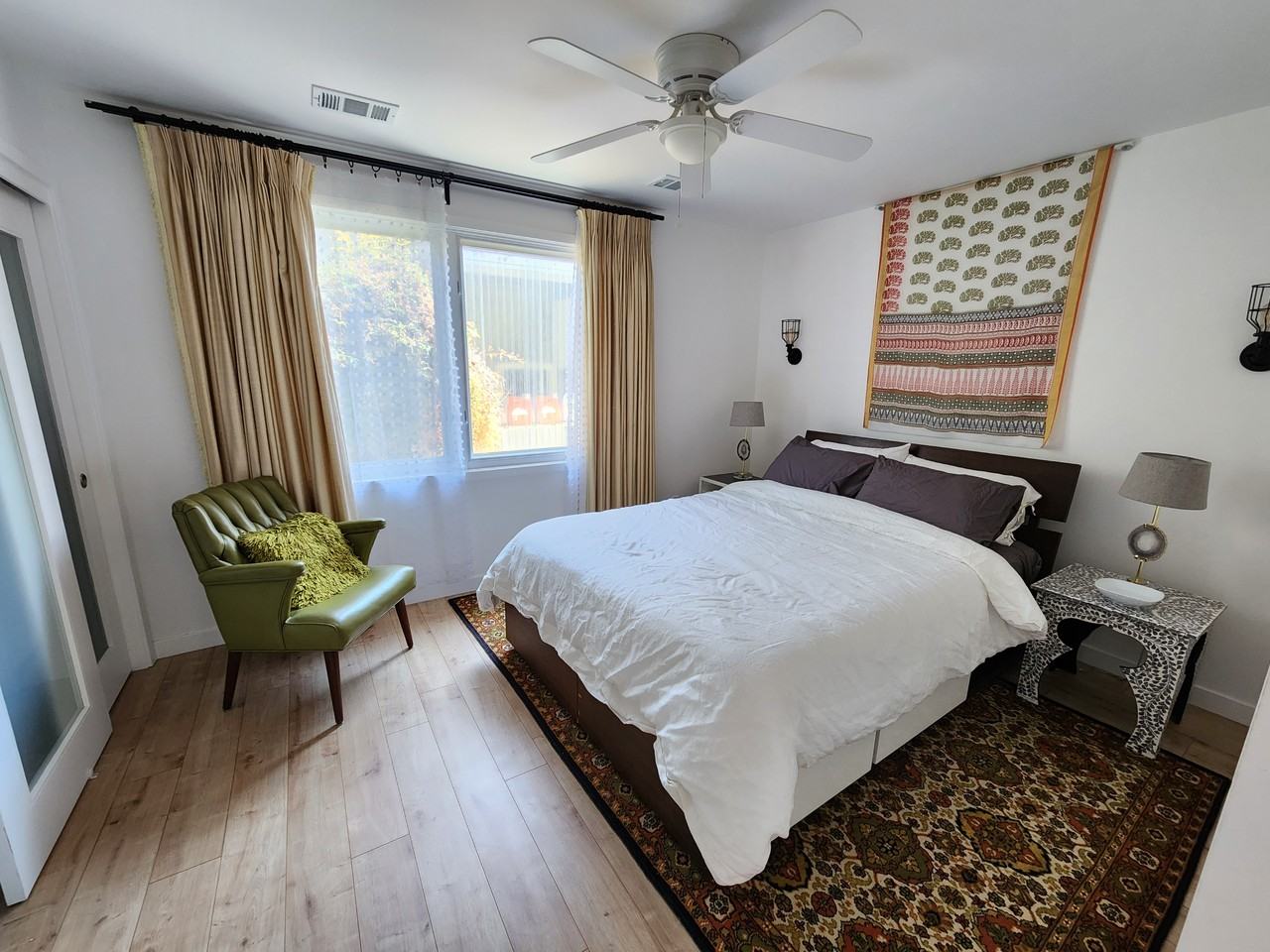 2053 W 31st St #NA - Photo 4 of 9