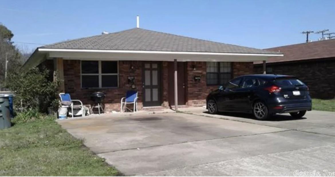 1906 Arkansas Ave #A - Photo 4 of 14