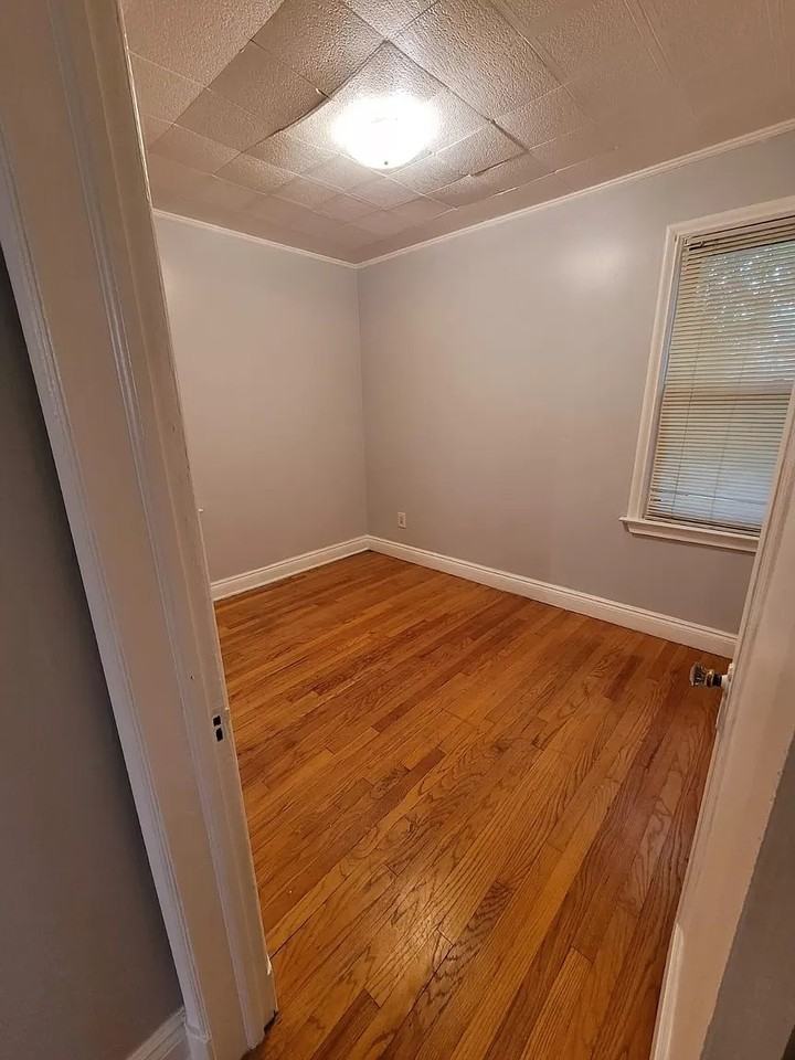 1546 Anne Avenue, Unit 1 - Photo 6 of 8