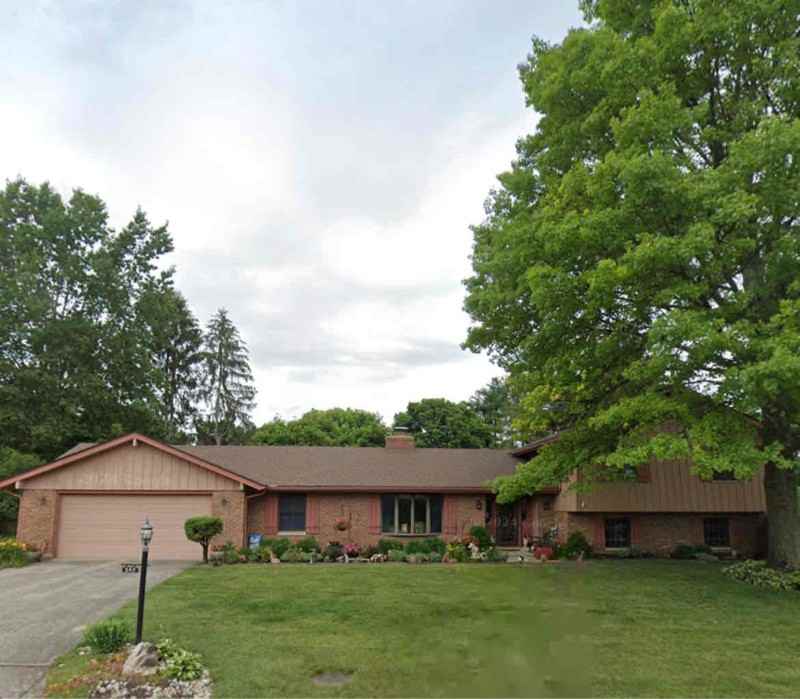 343 Zengel Dr - Photo 2 of 19