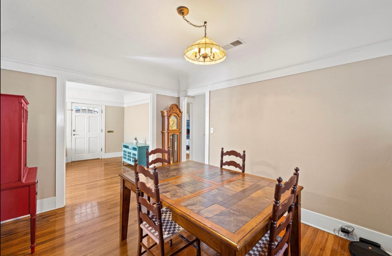 4193 4th Ave - Photo 5 of 40