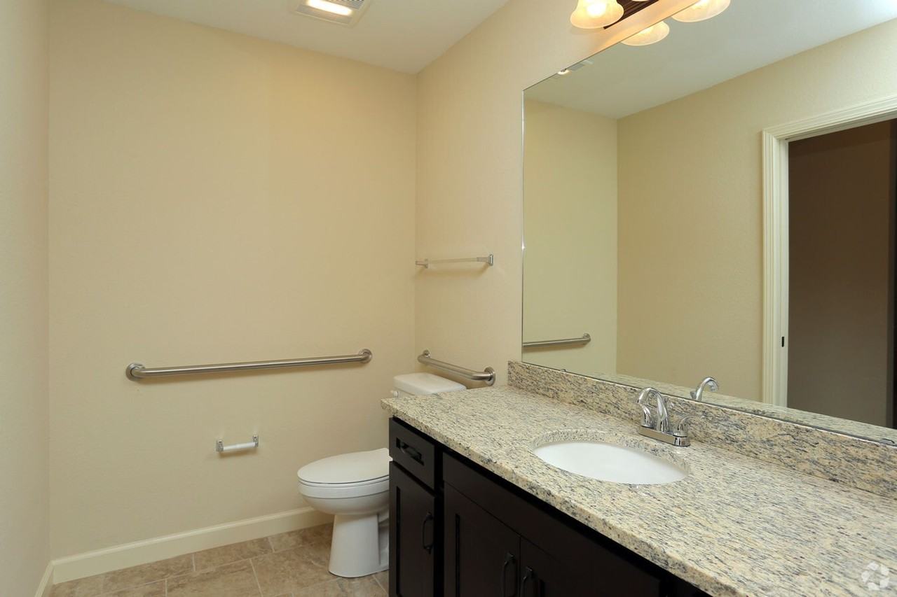 Anderson House Apartments - Photo 6 of 27