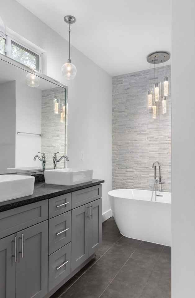 453 Erin Ave Sw - Photo 2 of 18