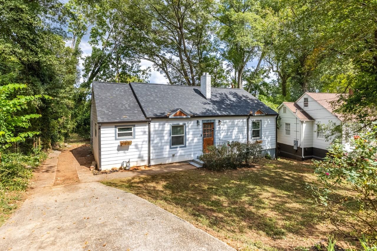 453 Erin Ave Sw - Photo 5 of 18