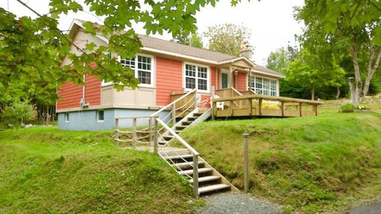 42 Marine Dr - Photo 3 of 32