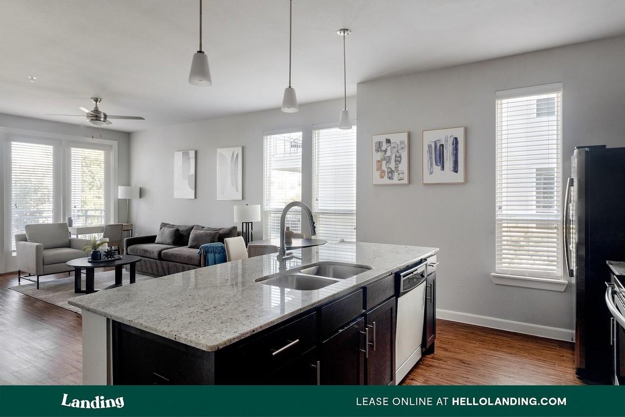 4300 Cromwell Dr - Photo 5 of 50