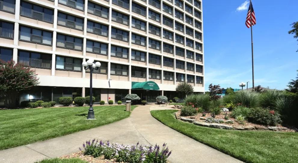 Roosevelt House I - Photo 7 of 33