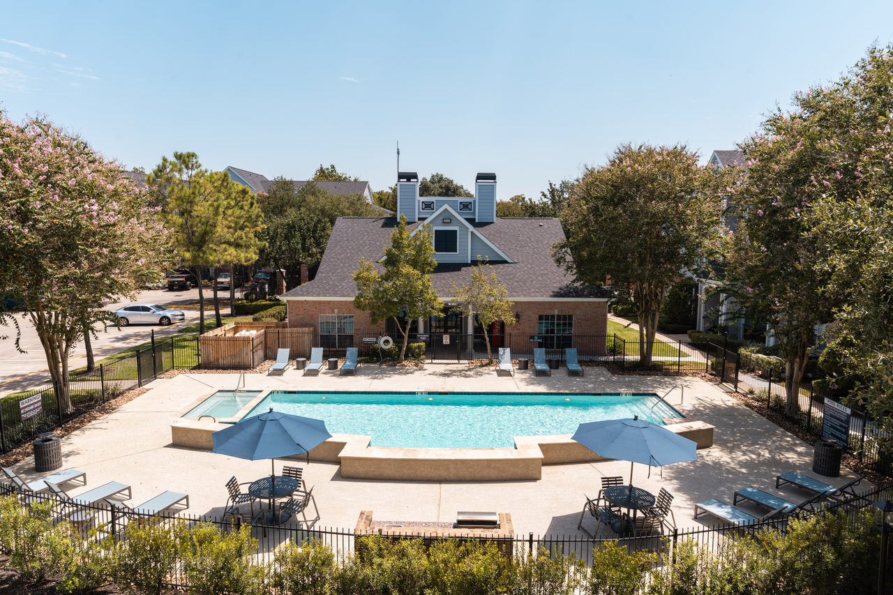 Centre at Columbia Court - Photo 2 of 14