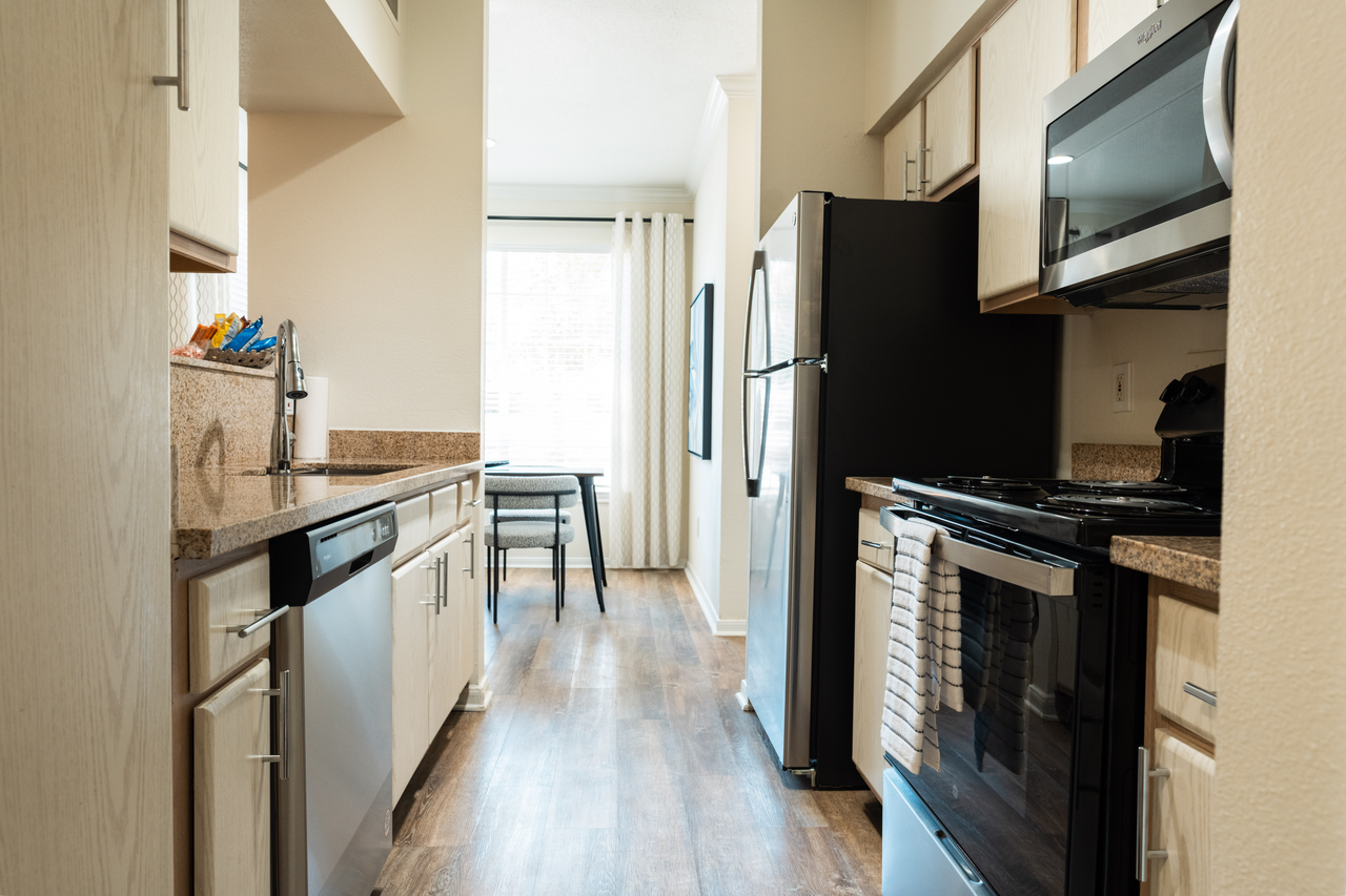 Centre at Columbia Court - Photo 5 of 14